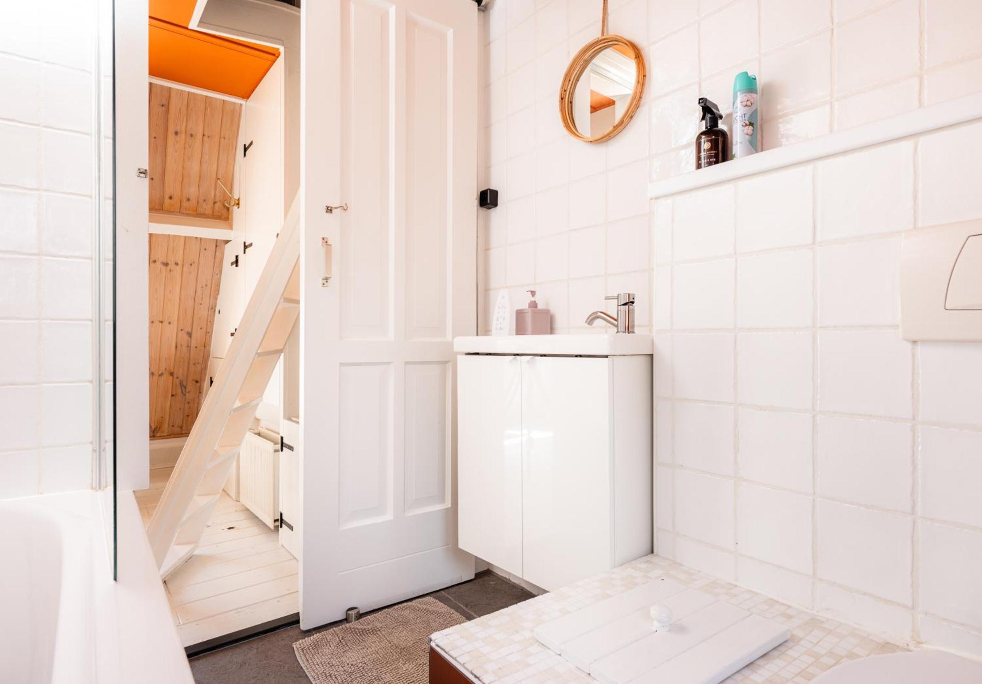 Apartment Drostenstraat 5 *